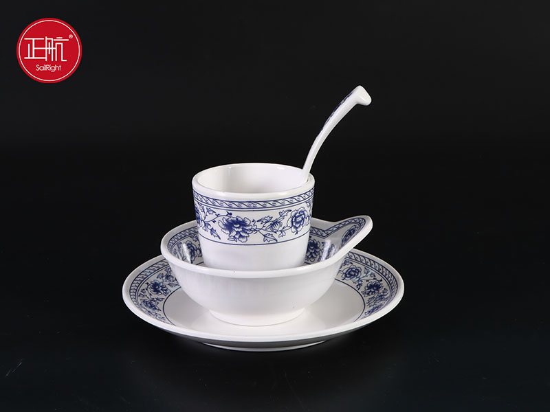 国产精品蜜桃久久久久餐具